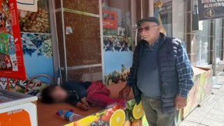 Kaybolan çocuğa esnaf sahip çıktı