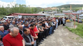 Kazada hayatını kaybeden bisiklet sürücüsü son yolculuğuna uğurlandı