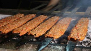 Kebabın başkentinde kebapçılar uyardı: İyi yanmayan kömür kansere neden olur