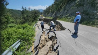 Keltepe Kayak Merkezinin yolu heyelan sonrası kapandı