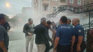 Kendini yakmaya çalışan şahsı polis böyle kurtardı