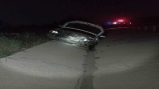 Keşanda bariyere çarpan otomobilin sürücüsü yaralandı
