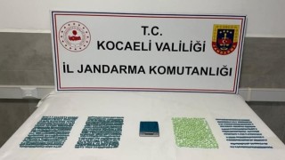 Kocaelide bir iş yerinde bin 678 tane uyuşturucu hap ele geçirildi