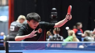 Kocasinan Belediyesi Spor Kulübünden masa tenisinde büyük başarı