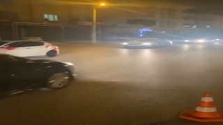 Konvoy oluşturarak trafikte tehlike saçan 74 araca ceza