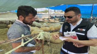 Konyada polisten kurban pazarında sahte para uyarısı