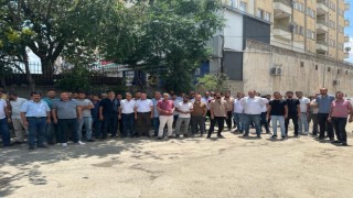 Kozluk Belediyesi çalışanları iş bırakma eyleminde