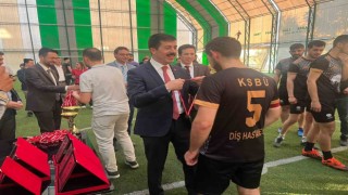 KSBÜ Diş Hekimliği Fakültesi takımı ikinci oldu