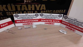 Kütahyada uyuşturucu satıcısının evine yapılan baskın