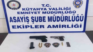 Kütahyadaki uygulamalarda 2 adet ruhsatsız tabanca ele geçirildi