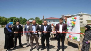 Malazgirtte depremzedeler yararına yardım kampanyası