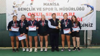 Manisada yapılan Okul Sporları Tenis Türkiye Şampiyonası sona erdi