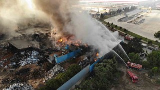 Manisadaki fabrika yangını 19 saat sonra kontrol altına alındı