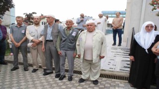 Manyasta Hacı adayları dualar eşliğinde uğurlandılar