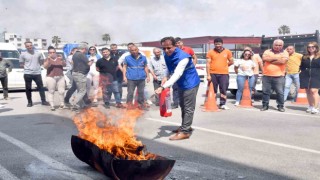 Mersinde belediye personeline yangın ve kurtarma tatbikatı
