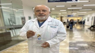 Mesleğinin 40. yılında Prof. Dr. Üstüne ‘Yaşam Boyu Başarı Ödülü