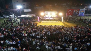Mezitlide 4. Örtü Altı Üzüm Festivali yoğun ilgi gördü