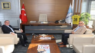 Milletvekili Cıngıdan Hacılara teşekkür ziyareti