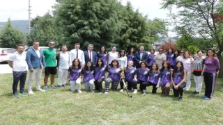 Milli Eğitim Müdürü Çay, Türkiye hokey şampiyonlarının sevincine ortak oldu