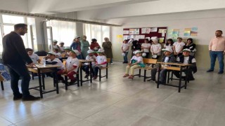 Minik öğrenciler organik tarımı öğreniyor