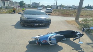 Motosiklet ile otomobil çarpıştı: 1 yaralı