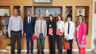 Müdür Başyiğit, Türkiye üçüncüsü öğrencilerle bir araya geldi