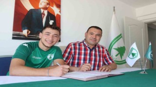 Muğlaspor 19 yaşındaki genç golcü ile yeniden anlaşmaya vardı