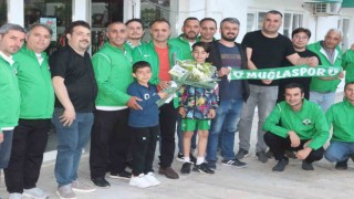 Muğlaspora taraftarlarından destek