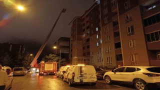 Mutfakta çıkan yangın mahalleliyi korkuttu