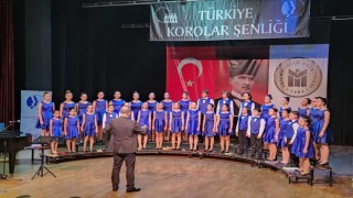 Nilüferin Çocuk ve Gençlik Korolarına ödül