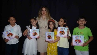Öğretmenden öğrencilerine unutulmaz karne hediyesi