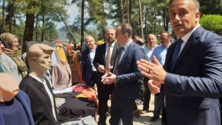 Orhanelinde şölen havasında yılsonu sergisi