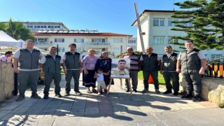 Orman yangınında 2 yıl önce kaybettikleri arkadaşlarını unutmadılar