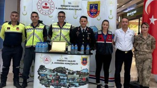 Osmaniye'de jandarma personeli, vatandaşlarla bir araya geldi