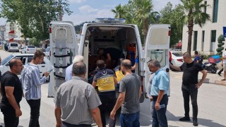 Otomobil, karşıdan karşıya geçen bisikletliye çarptı