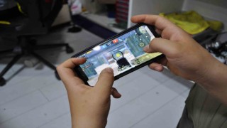 Oyuncu sayısı her geçen gün artan mobil oyunlar, bilgisayar oyunlarıyla rekabet edemiyor