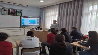 Özel eğitim alan öğrencilere çiçeklerin dili anlatıldı
