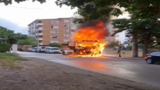 Park halindeki çekici alev topuna döndü