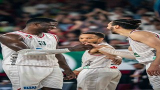 Pınar Karşıyaka, saha avantajını olumlu kullandı