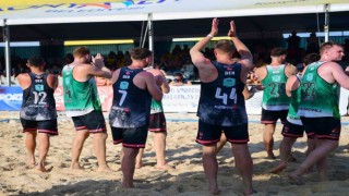 Plaj hentbolunda duygulandıran görüntü