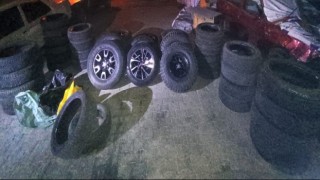 Polis, 475 bin TLlik hırsızlık yapan şüphelileri yakaladı