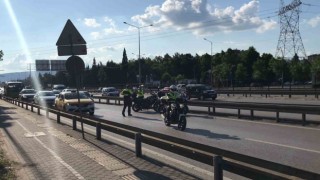 Polis kaçan motosikletlinin peşine düştü: İki taraf da motosikletten düşerek yaralandı