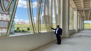 Pursaklar Kapalı Pazar Alanı ve Ticaret Merkezinde sona doğru,