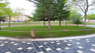 Pursaklar yenilenen park alanlarıyla nefes alıyor