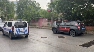Şakalaştığı arkadaşını tabancayla göğsünden vurdu