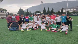 Salihli Belediyespor U17de şampiyon