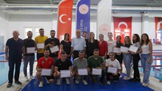 Şampiyon özel sporculara başarı belgesi