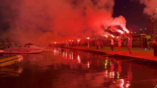 Samsunspor taraftarlarından meşaleli 58. yıl kutlaması