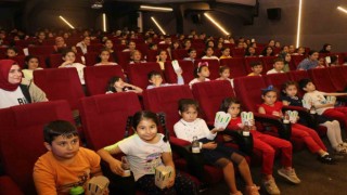 Şanlıurfada öğrenciler Mavi Bisikleti izledi