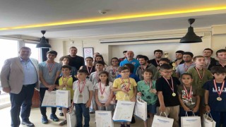 Seferihisarda yaza satrançla merhaba